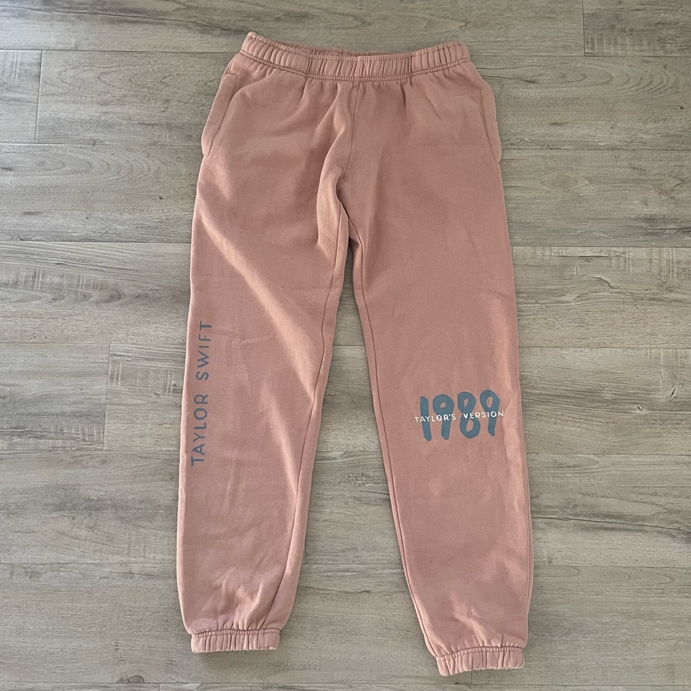 Taylor Swift 1989 sweatpants